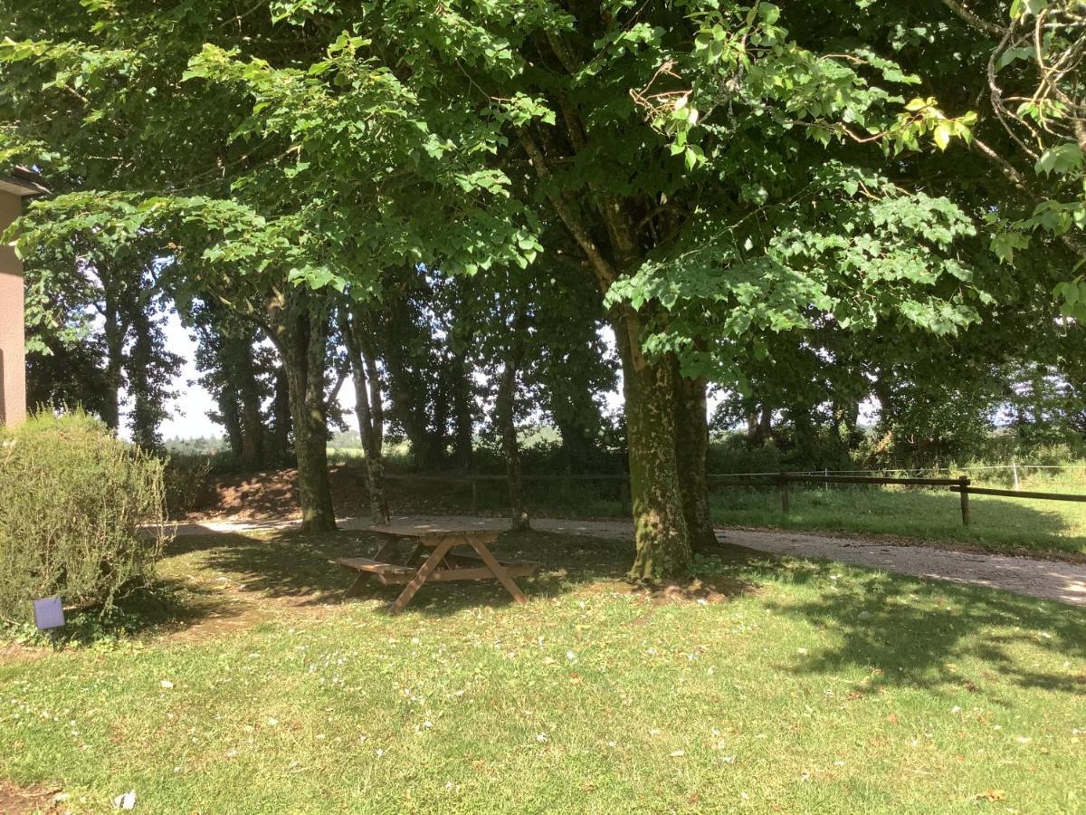 Gite Milin A Sizun Hebergement Confortable Pour 7 Pers Buitenkant foto